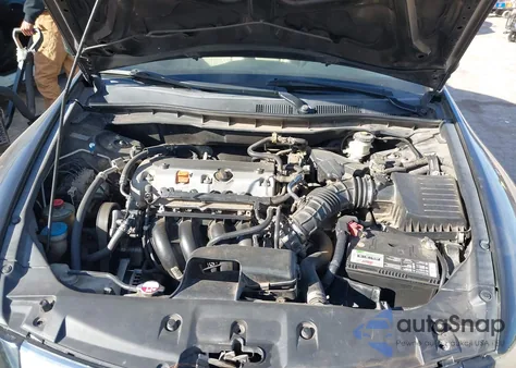 2011 Honda Accord 2.4 Se from USA, damaged, VIN 1HGCP2F63BA129350